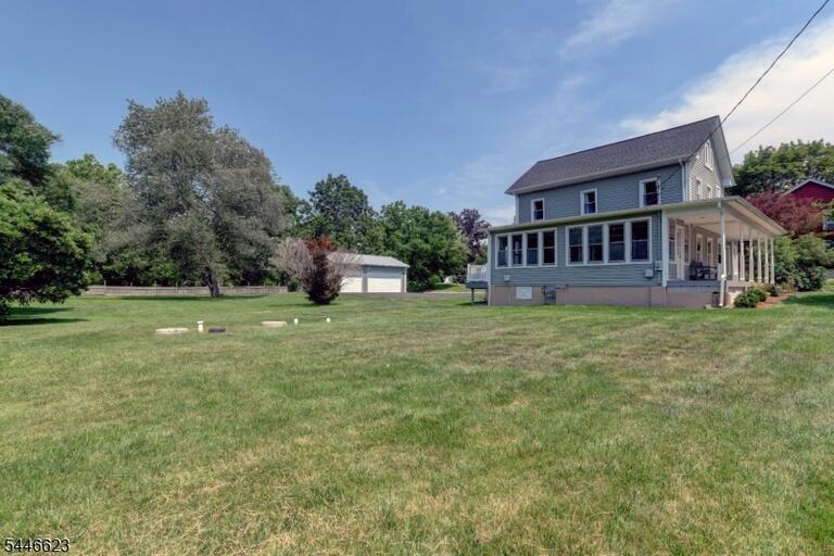 Property listing MLS 4041110 photo 44