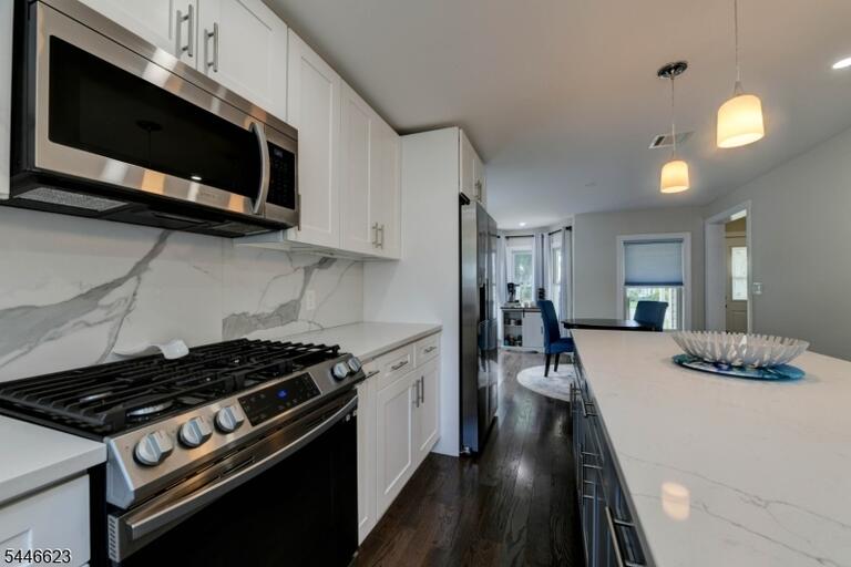 Property listing MLS 4041110 photo 8