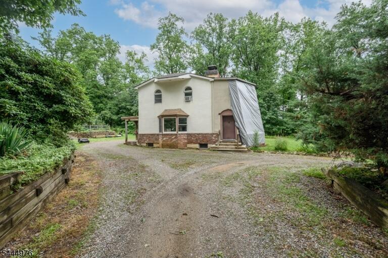 Property listing MLS 4041155 photo 1