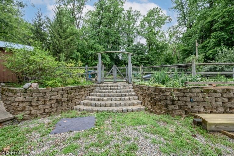 Property listing MLS 4041155 photo 35