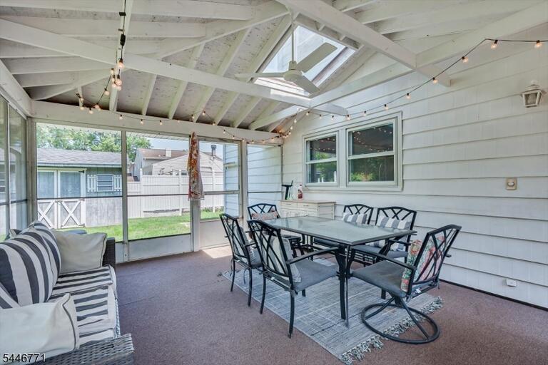 Property listing MLS 4041203 photo 25