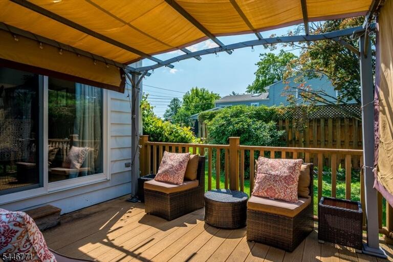 Property listing MLS 4041203 photo 26