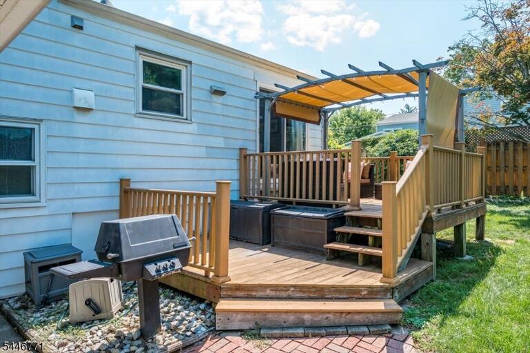 Property listing MLS 4041203 photo 27