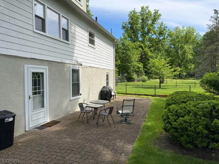 Property listing MLS 4041230 photo 10