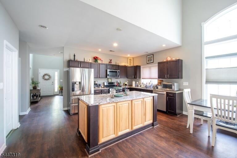 Property listing MLS 4041236 photo 12