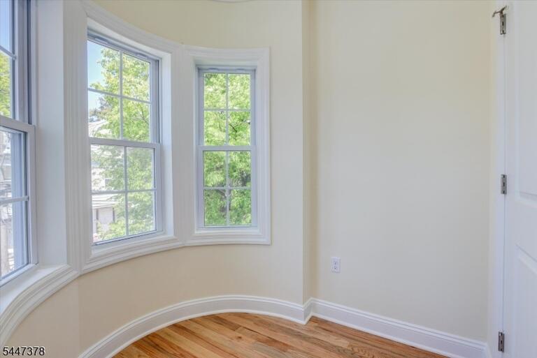 Property listing MLS 4041290 photo 12