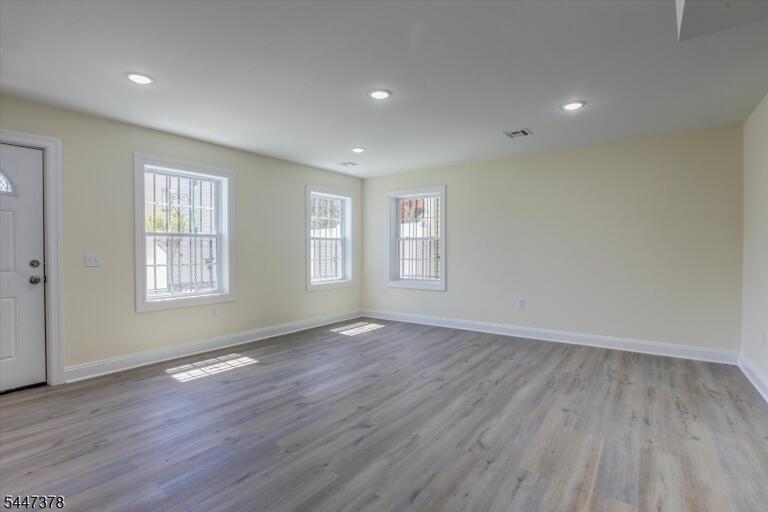 Property listing MLS 4041290 photo 18
