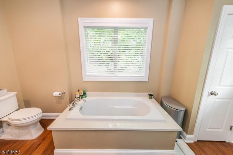 Property listing MLS 4041293 photo 21