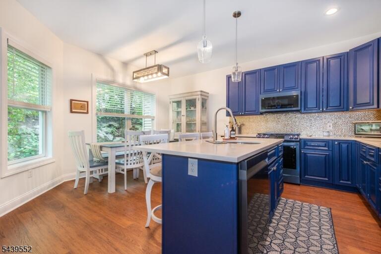 Property listing MLS 4041293 photo 9