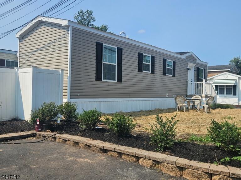 Property listing MLS 4041345 photo 12