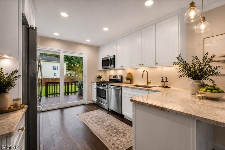 Property listing MLS 4041350 photo 1