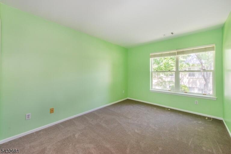 Property listing MLS 4041381 photo 23