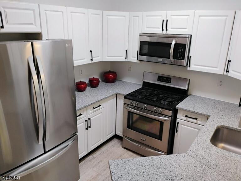 Property listing MLS 4041381 photo 8