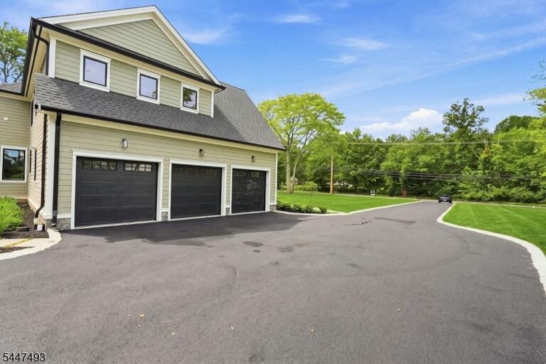 Property listing MLS 4041408 photo 5
