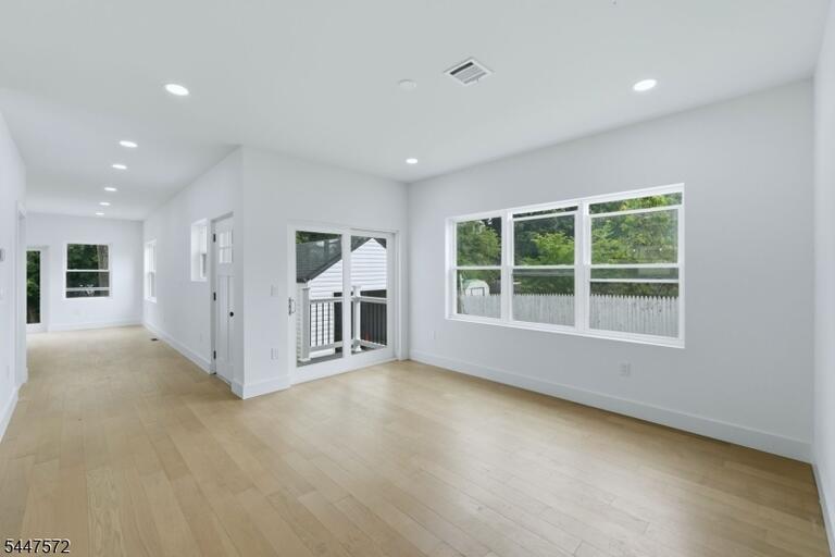 Property listing MLS 4041500 photo 13