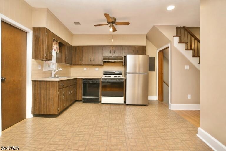 Property listing MLS 4041539 photo 5