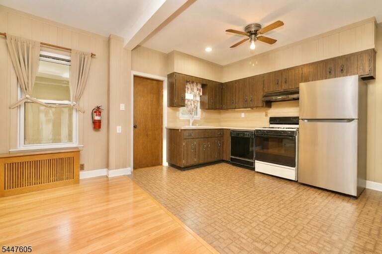 Property listing MLS 4041539 photo 6