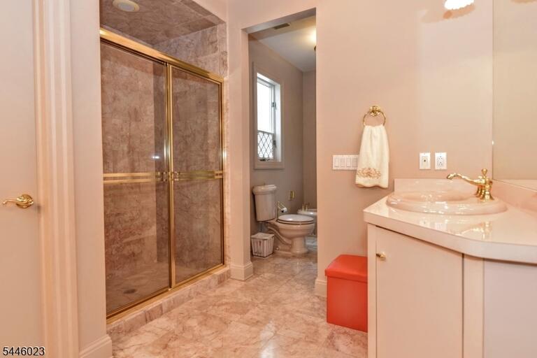 Property listing MLS 4041594 photo 23