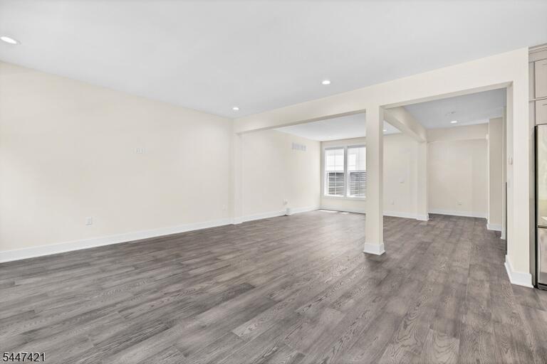 Property listing MLS 4041599 photo 10
