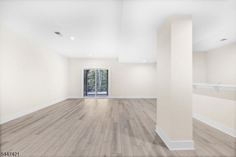 Property listing MLS 4041599 photo 36