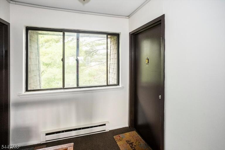 Property listing MLS 4041605 photo 3