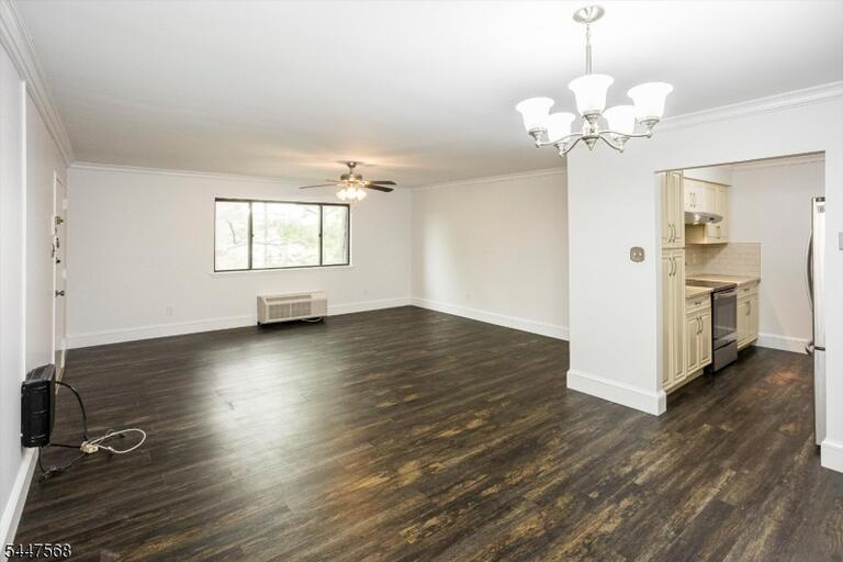 Property listing MLS 4041605 photo 5