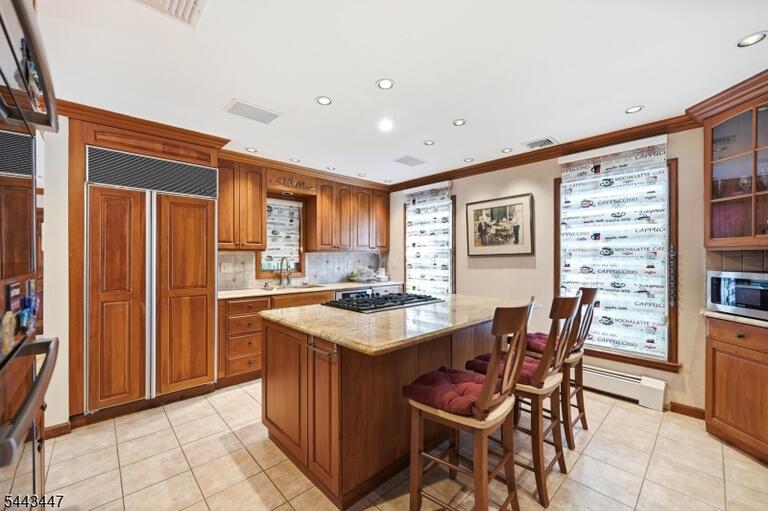 Property listing MLS 4041660 photo 11