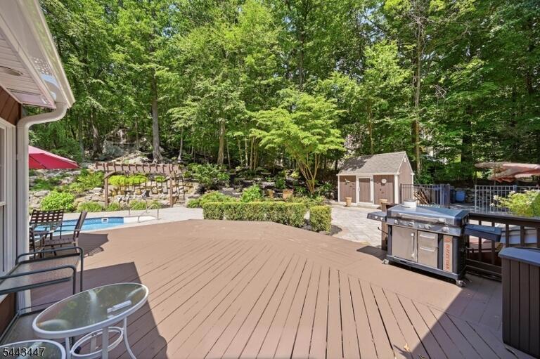 Property listing MLS 4041660 photo 28