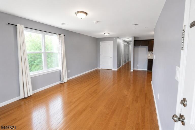 Property listing MLS 4041711 photo 12