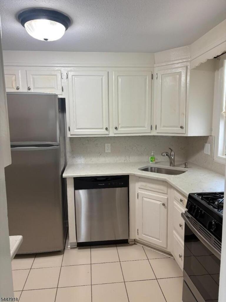 Property listing MLS 4041783 photo 24