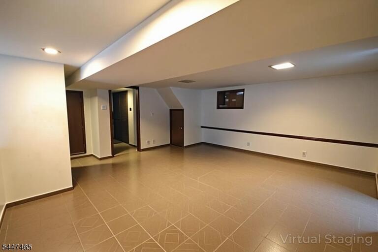 Property listing MLS 4041792 photo 26