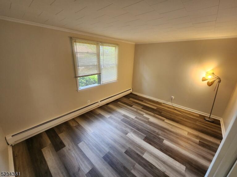 Property listing MLS 4041802 photo 4