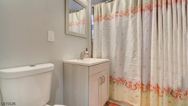 Property listing MLS 4042004 photo 12