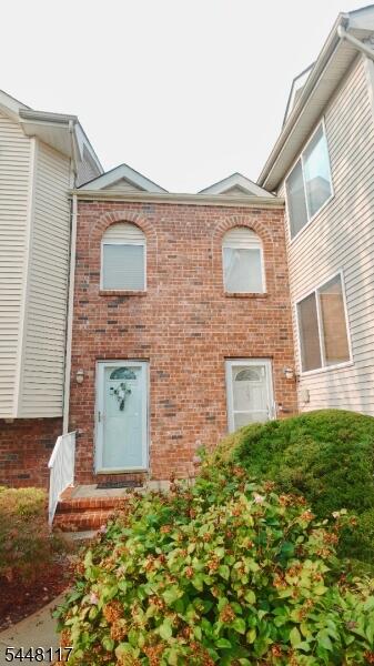 Property listing MLS 4042074 photo 1