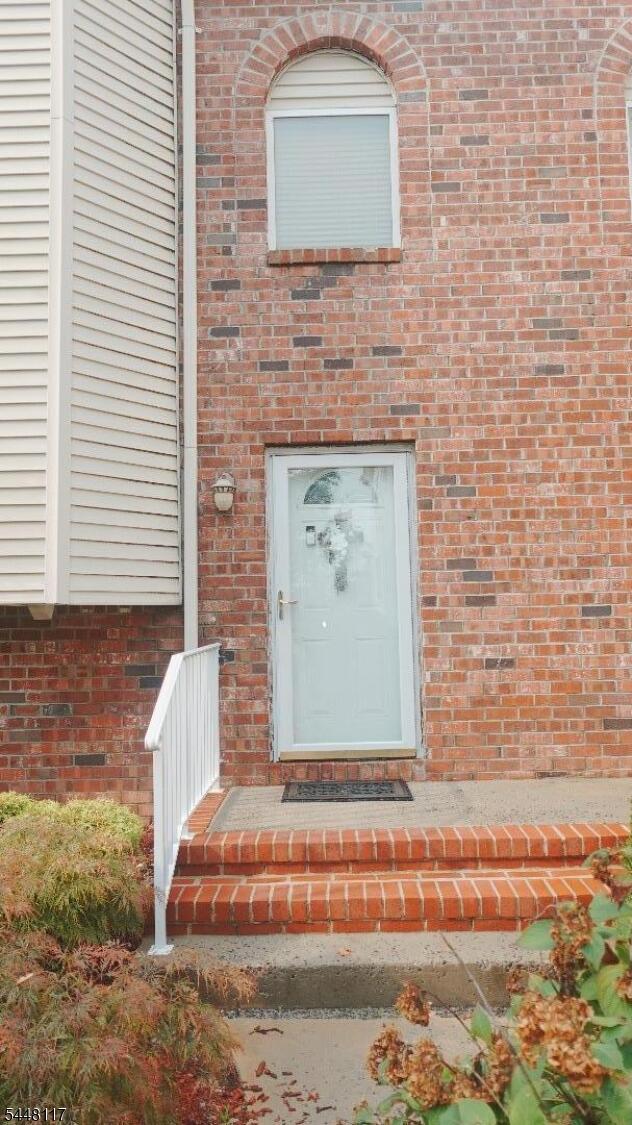 Property listing MLS 4042074 photo 2