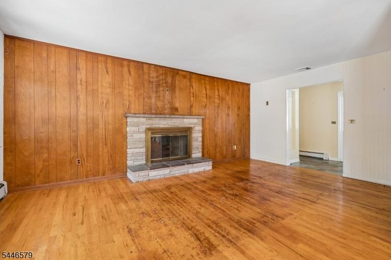 Property listing MLS 4042077 photo 9