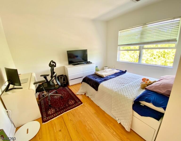 Property listing MLS 4042147 photo 5