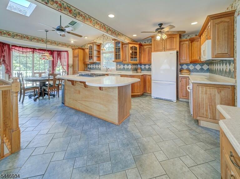 Property listing MLS 4042191 photo 10