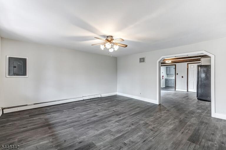 Property listing MLS 4042213 photo 3