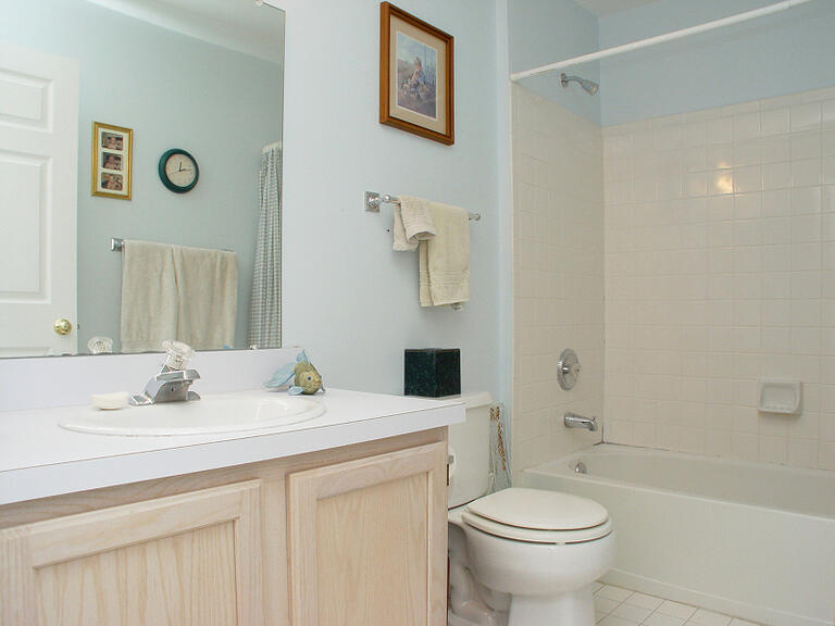 Property listing MLS 4042255 photo 6