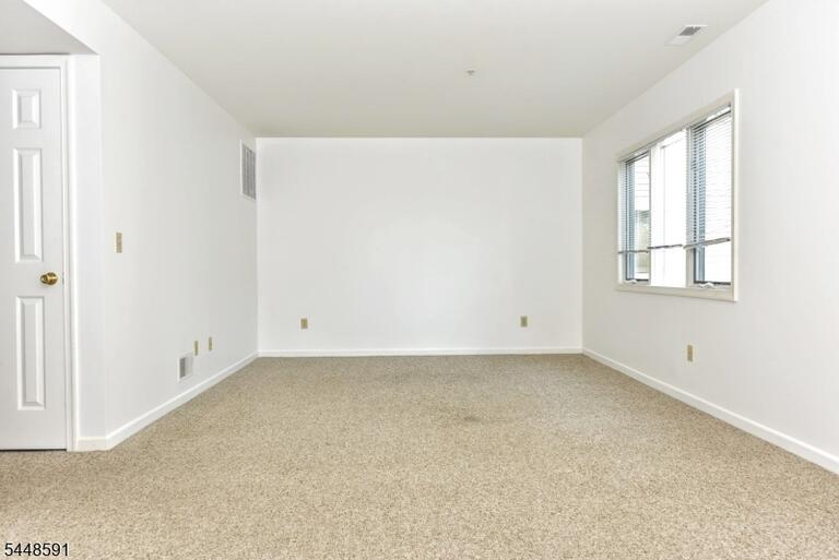 Property listing MLS 4042440 photo 10