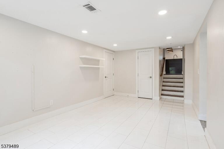 Property listing MLS 4042448 photo 22
