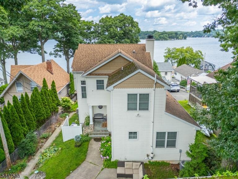 Property listing MLS 4042585 photo 4