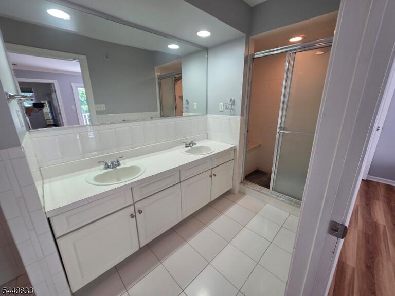 Property listing MLS 4042608 photo 8