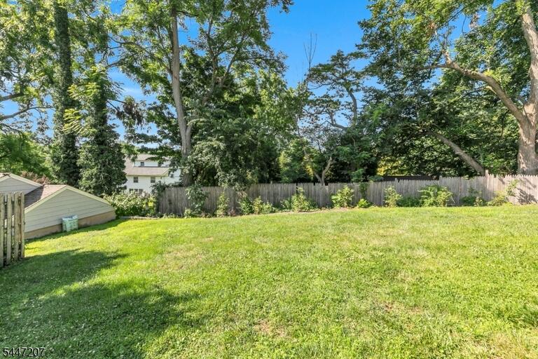Property listing MLS 4042628 photo 35