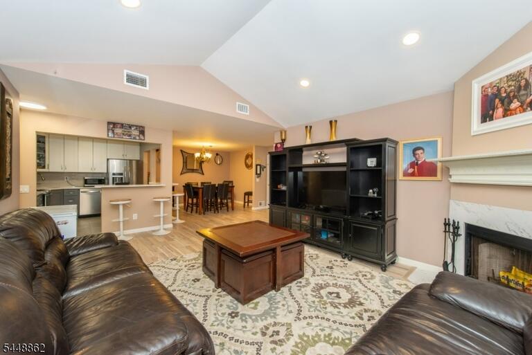 Property listing MLS 4042634 photo 20