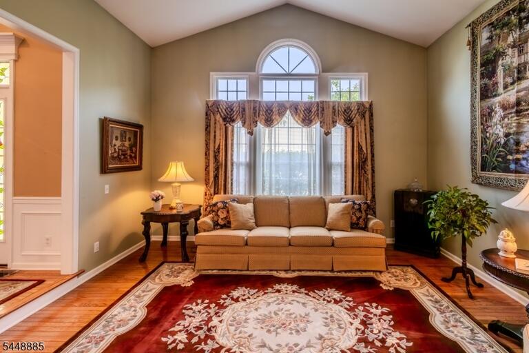 Property listing MLS 4042673 photo 12