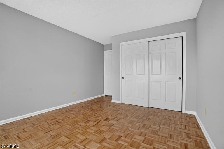 Property listing MLS 4042688 photo 2