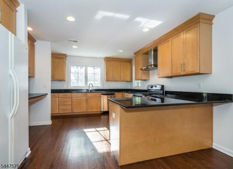 Property listing MLS 4042766 photo 10