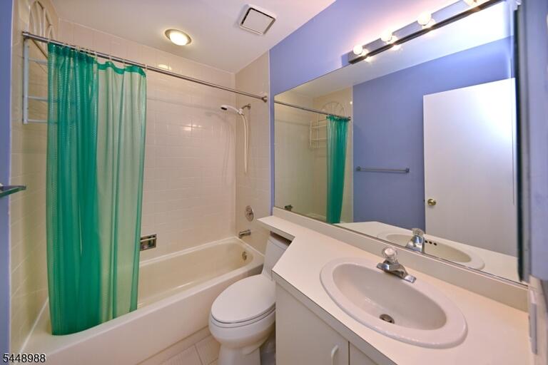 Property listing MLS 4042793 photo 23